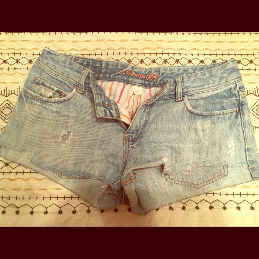 Low ride blue jean shorts